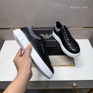 ブランド 品 コピーARMANIスニーカー最新作即発今季はファション感漂う