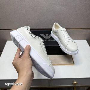 ブランド 品 コピーARMANIスニーカー最新作即発今季はファション感漂う