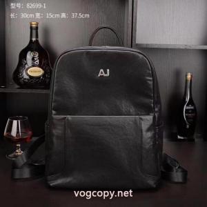 コピー 商品 ブランド    バッグシンプルに着こなしたい 軽くて使いやすい 冬季流行りARMANI..