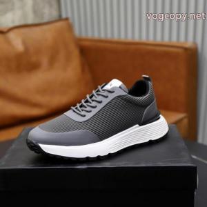 ブランド アクセサリー 激安    スニーカー人気の高さ激安通販 セールで嬉しい入荷 ハイクォリティアルマーニ..