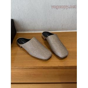 サンダルブランド 偽物 激安 通販ARMANI新作限定 引き続き注目のスタイル トップスからチラ見える安心..