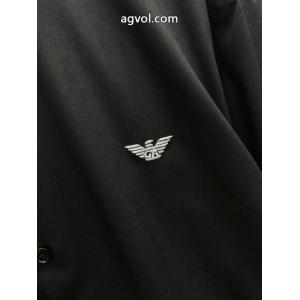 限定特価 上品さ漂う 素材感に注目アルマーニ    長袖Tシャツブランド コピー 販売 店..