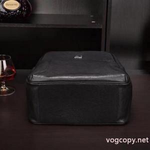     バッグARMANI26秋冬の大人コーデ 高級感も漂い 狙い目スーパー コピー..