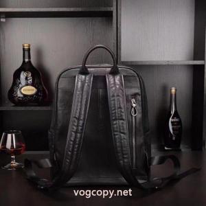     バッグARMANI26秋冬の大人コーデ 高級感も漂い 狙い目スーパー コピー..