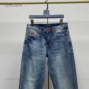     ジーンズARMANIブランド フェイクお気に入りの1枚 数量限定在庫限り 超安値で完売！？..