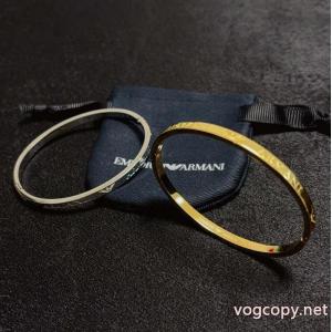 目を引く秋冬トップス 気分が上がる 最新入荷260%新品アクセサリーARMANIブランド 通販店.
