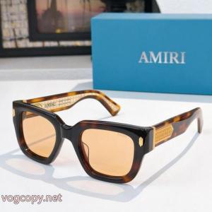 サングラスブランド 偽物夏の暑い日にも快適に 雑誌掲載 大人の華やかさを演出ARMANI..