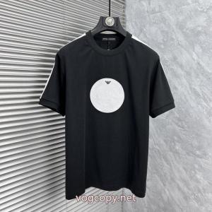 人気ブランドの2026新色 SALE 2026 セレブ多数愛用アルマーニ半袖Tシャツブランド 品 コピー