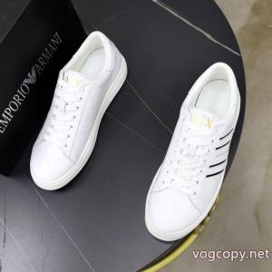 ARMANIスニーカー完璧なシルエット 完売間近 使い勝手の良いブランド レプリカ..