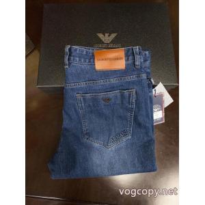 ARMANIブランド ジーンズモデル大絶賛♪  送料無料 抜群な新鮮度ブランド 偽物 通販..