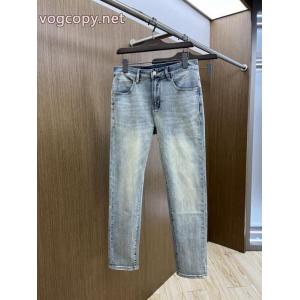 ジーンズARMANIブランド コピー 優良店圧倒的人気 NEW!! 大人気 愛らしさ抜群！ .