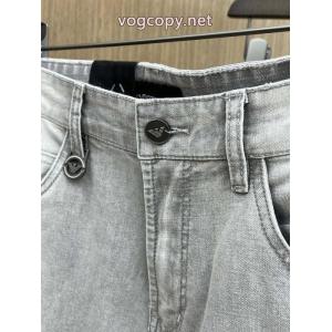 スーパー コピー 販売オススメのお品 追跡付/関税無 甘過ぎず大人な印象にARMANIブランド ジーンズ.