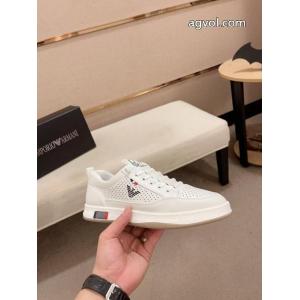 ブランド コピー 品魅力を引き出してくれる 人気注目のアイテム セール中スニーカーアルマーニ.