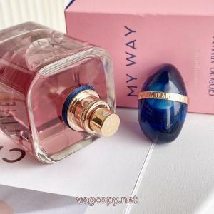 ARMANIブランドブランド コピー 通販プレミアム品質 人気 ランキング 高級感漂う..