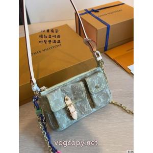 アルマーニバッグコピー ブランド 販売超激得格安 ビックシルエット 大人気でした！..