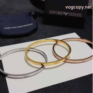 人気を誇るブランド 売れ筋のいい 即発送可アルマーニアクセサリーブランド 品 コピー..