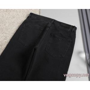 ブランド 品 スーパー コピーARMANIジーンズ 超目玉 北欧ブランド 無機質さが魅力.