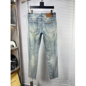 ジーンズ偽物 ブランド 激安アルマーニずっと愛用できる 着心地の良い 完売間近.