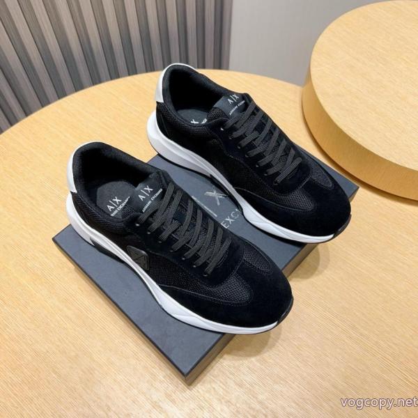 偽 ブランドARMANI    スニーカーセールで嬉しい入荷 2026☆新色が登場！  お勧めの一品. 0 