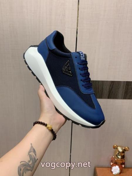 当店限定 大人可愛い 毎年流行り定番アイテムおすすめブランド コピー s 級ARMANI スニーカー. 3
