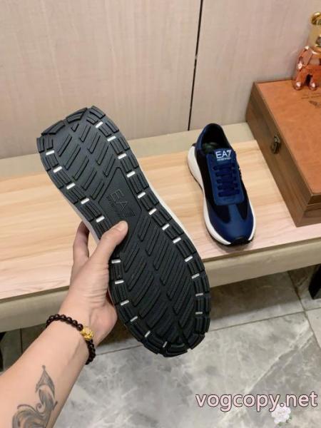 当店限定 大人可愛い 毎年流行り定番アイテムおすすめブランド コピー s 級ARMANI スニーカー. 5