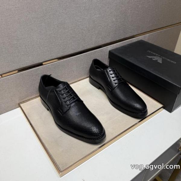ARMANI靴 ブーツ魅力的 高級品 人目を引く存在感ブランド 偽物. 0 