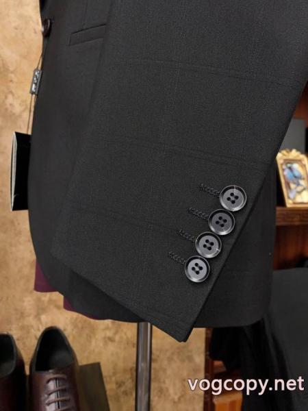 偽物 ブランド 販売秋冬トレンド ランキング1位入賞 秋冬のコーディネートに欠せないARMANI スーツ.. 3