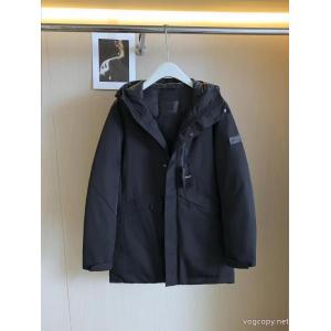 ARMANIダウンジャケット数量限定販売 新作お洒落☆ 日本未発売ブランド 偽物.
