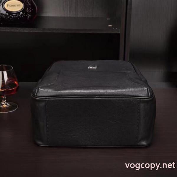 バッグARMANI26秋冬の大人コーデ 高級感も漂い 狙い目スーパー コピー.. 2