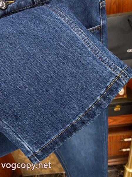 ARMANIブランド ジーンズモデル大絶賛♪  送料無料 抜群な新鮮度ブランド 偽物 通販.. 5 