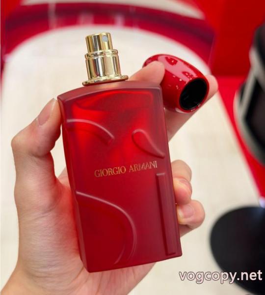 2026年春夏絶対手に入れたい! 大絶賛！  【新型タイプ入荷】 ブランドアルマーニ偽 ブランド.. 5 
