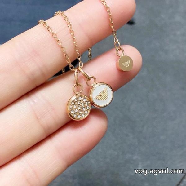 ブランド 品 コピーARMANIリッチな印象に 今すぐオシャレになれる！ オシャレだけど疲れないアクセサリー. 0 
