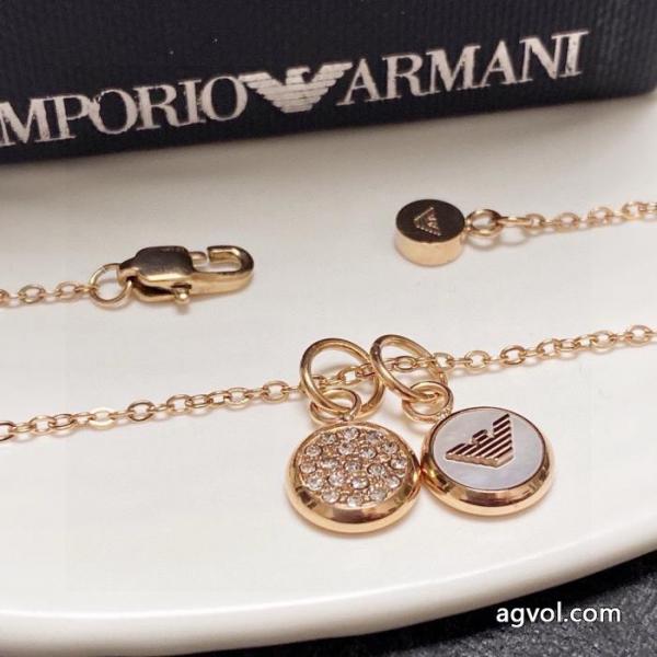 ブランド 品 コピーARMANIリッチな印象に 今すぐオシャレになれる！ オシャレだけど疲れないアクセサリー. 5 