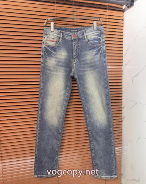 ブランド 偽物 激安 通販ARMANI日本未発売 希少性の高い 魅力的な今年らしいジーンズ 5 