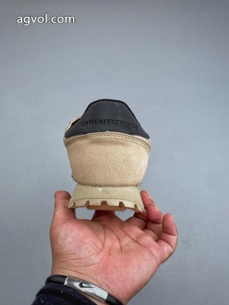 スニーカーアルマーニおしゃれな人は愛用中！ 通勤の定番 最高品質ブランド コピー 販売 .. 5 