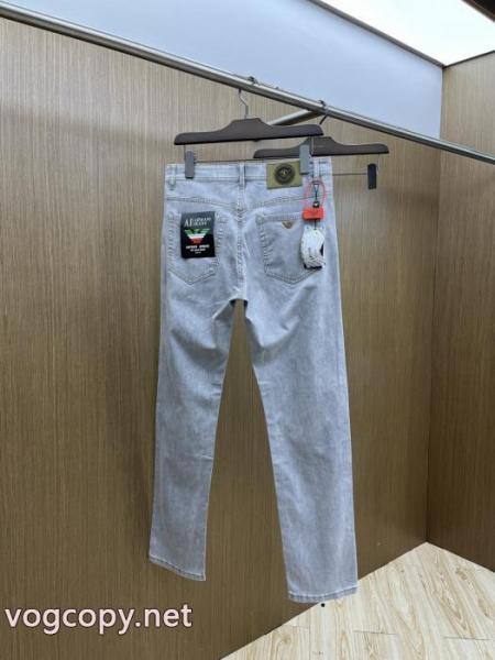 有用性が高い便利アイテム 今季トレンド 優しい印象を与えてくれアルマーニコピー 商品 ブランドブランド ジーンズ.. 5